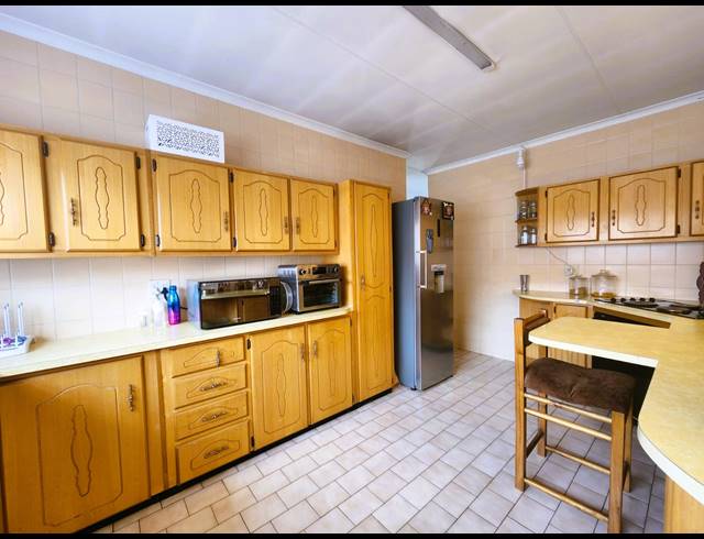 3 BEDROOM TOWNHOUSE FOR SALE IN THREE RIVERS